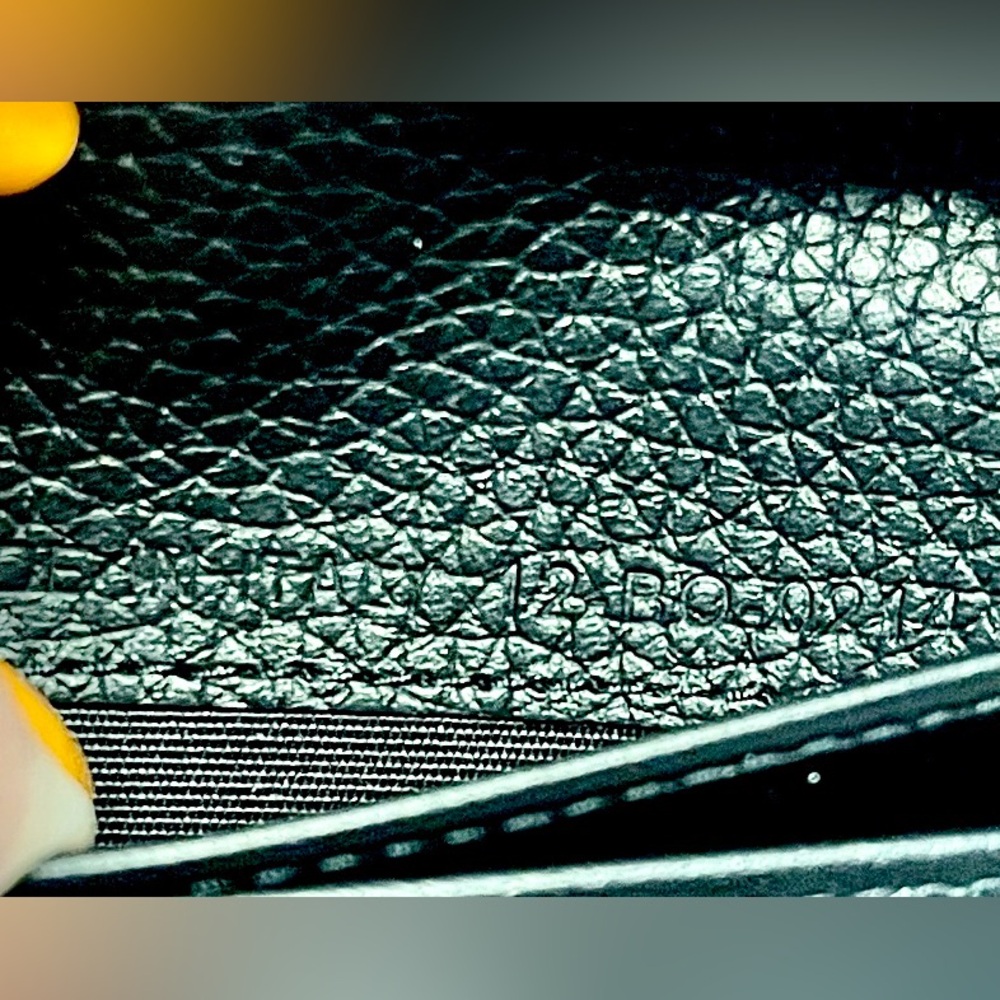 Dior NWOT Leather Wallet with Box&Dust bagPebbled black leather/white stitching - Picture 8 of 15